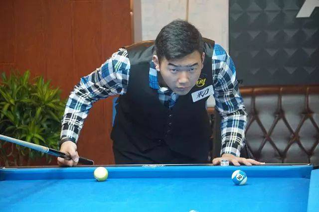 一直在努力 一直在努力