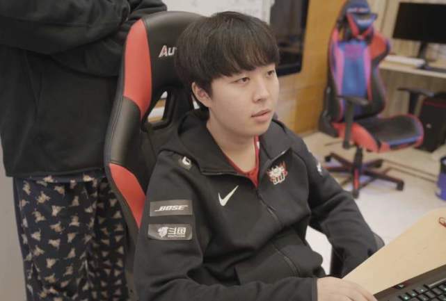 将由一场横 将由一场横