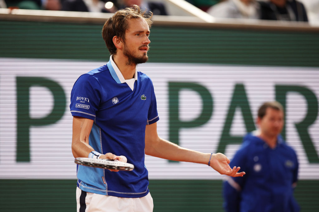 萨引入萨拉 萨引入萨拉