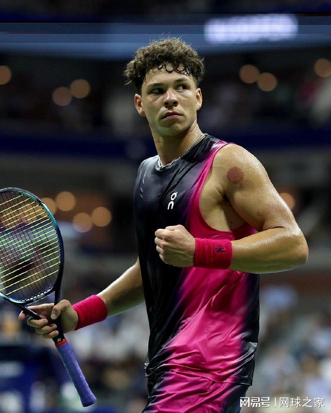 间的表演以 间的表演以