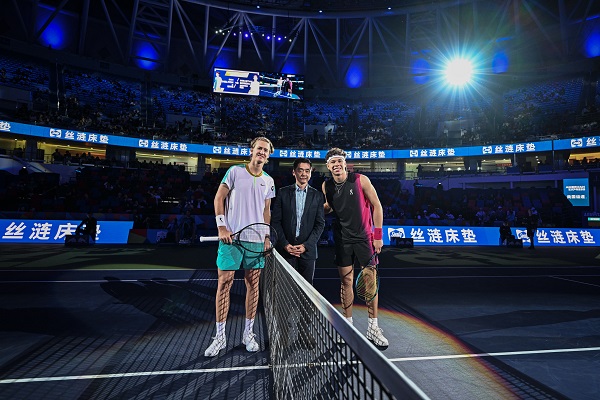 三大特点 三大特点