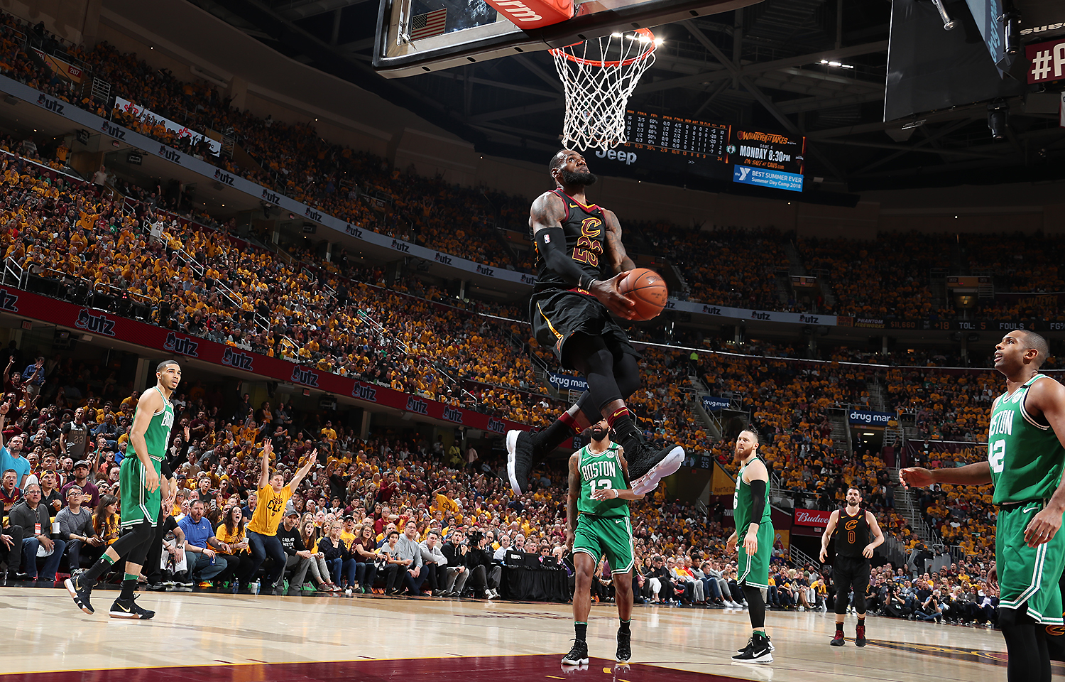 机动中锋 机动中锋